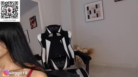 Snapshot of missvirggii chatting on 12-18-25, 08:59 missvirggii online show from 12-18-25, 08:59