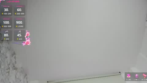 Pau OFmissweetpeach online show from 07-18-26, 11:08
