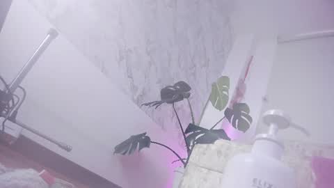 Pau OFmissweetpeach online show from 07-19-26, 11:14