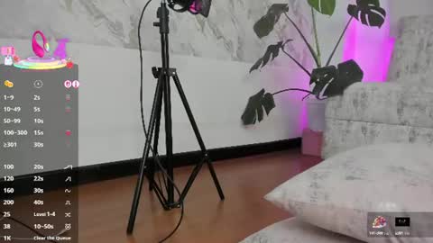 Pau OFmissweetpeach online show from 07-25-26, 10:24