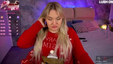 Snapshot of missyymartinezz chatting on 12-17-24, 01:16 Amely online show from 12-17-24, 01:16