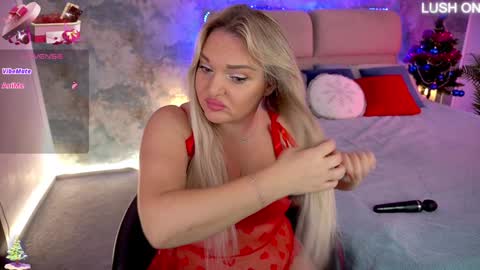 Snapshot of missyymartinezz chatting on 01-07-25, 08:03 Amely online show from 01-07-25, 08:03