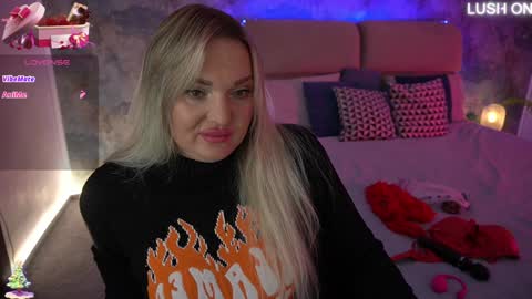 Snapshot of missyymartinezz chatting on 01-19-25, 08:50 Amely online show from 01-19-25, 08:50