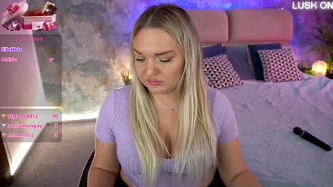 Snapshot of missyymartinezz chatting on 02-04-25, 01:16 Amely online show from 02-04-25, 01:16