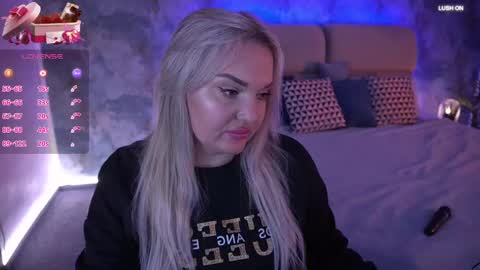 Snapshot of missyymartinezz chatting on 03-01-25, 08:34 Amely online show from 03-01-25, 08:34