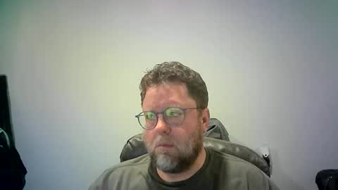 Snapshot of mister_happy567 chatting on 11-02-25, 04:59 Mr. Happy online show from 11-02-25, 04:59