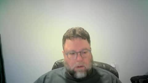 Snapshot of mister_happy567 chatting on 11-17-25, 05:57 Mr. Happy online show from 11-17-25, 05:57