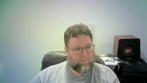 Snapshot of mister_happy567 chatting on 12-14-25, 05:35 Mr. Happy online show from 12-14-25, 05:35