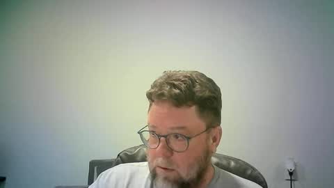 Snapshot of mister_happy567 chatting on 01-10-26, 06:15 Mr. Happy online show from 01-10-26, 06:15