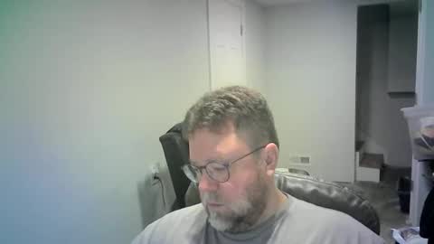 Snapshot of mister_happy567 chatting on 02-09-26, 07:12 Mr. Happy online show from 02-09-26, 07:12