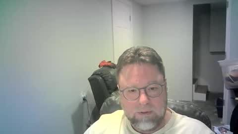 Snapshot of mister_happy567 chatting on 02-12-26, 06:52 Mr. Happy online show from 02-12-26, 06:52