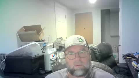 Mr. Happy online show from 03-24-26, 04:50