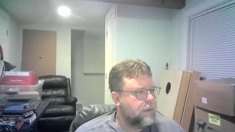 Mr. Happy online show from 04-21-26, 05:14