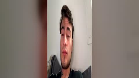 mister_raven online show from 06-19-26, 05:34