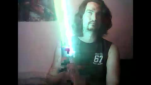 Snapshot of misterice93 chatting on 01-26-25, 10:02 MrWhite08 online show from 01-26-25, 10:02