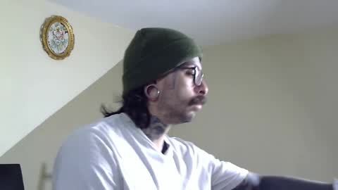 misternocturne online show from 12-04-25, 04:05