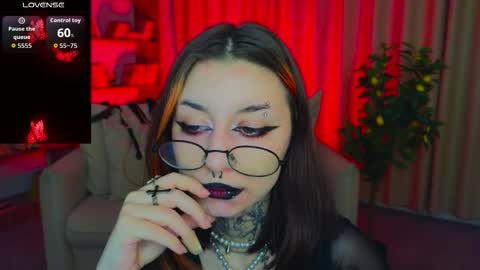 Marcelline online show from 04-25-26, 02:03