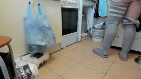 Snapshot of mistress_adel chatting on 05-10-26, 06:51 mistress_adel online show from 05-10-26, 06:51