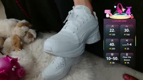 Snapshot of mistress_angelina777 chatting on 09-27-25, 09:09 mistress_angelina777 online show from 09-27-25, 09:09