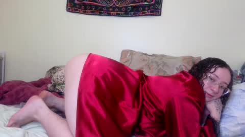 Snapshot of mistress_kasha chatting on 09-24-25, 06:33 Mistress Kaha online show from 09-24-25, 06:33