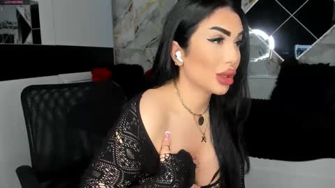 Snapshot of mistress_meryem chatting on 02-27-25, 01:16 mistress_meryem online show from 02-27-25, 01:16