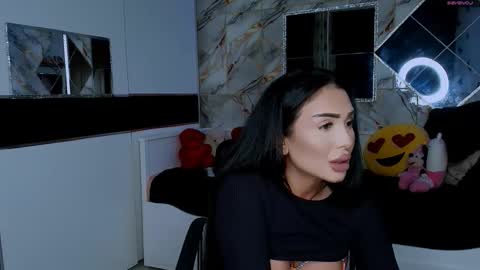 Snapshot of mistress_meryem chatting on 10-18-25, 12:02 mistress_meryem online show from 10-18-25, 12:02
