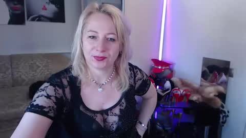 Snapshot of mistress_milfa chatting on 03-01-26, 06:48 mistress_milfa online show from 03-01-26, 06:48