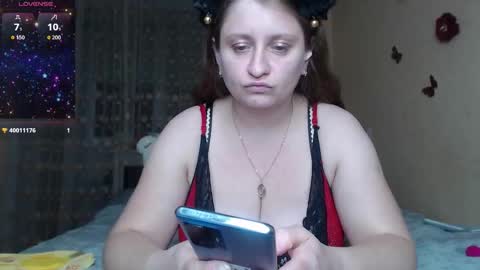 Snapshot of mistresscaro chatting on 10-09-25, 08:18 mistresscaro online show from 10-09-25, 08:18
