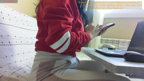 Snapshot of mistressdaenerys chatting on 02-04-25, 09:38 Mistress Daenerys online show from 02-04-25, 09:38