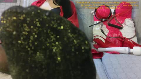 Snapshot of mistressdaenerys chatting on 03-01-25, 03:27 Mistress Daenerys online show from 03-01-25, 03:27