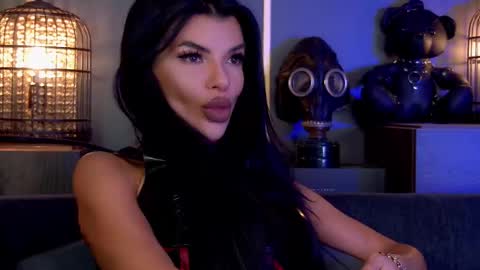 Elenia online show from 09-13-25, 11:43