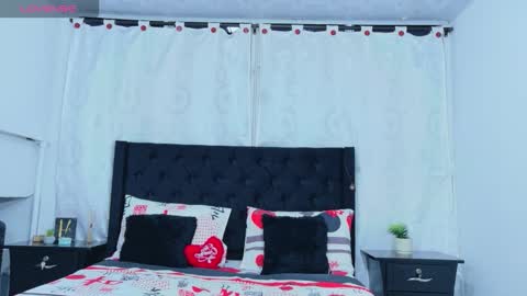 mistresskattia online show from 09-15-25, 01:05