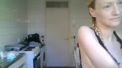 mistressmilly32 online show from 05-15-26, 09:49