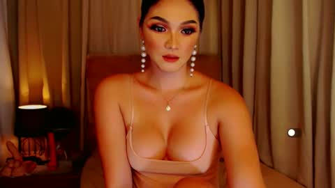 Snapshot of mistressseductionleah chatting on 12-14-24, 05:07 Leah online show from 12-14-24, 05:07