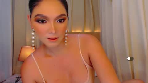 Snapshot of mistressseductionleah chatting on 04-02-26, 08:34 Leah online show from 04-02-26, 08:34