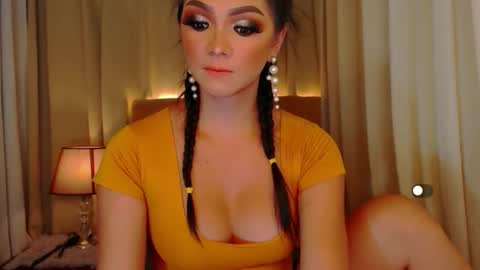 Snapshot of mistressseductionleah chatting on 04-12-26, 08:36 Leah online show from 04-12-26, 08:36