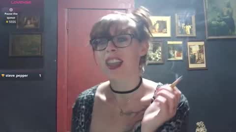 Snapshot of mistressthrope chatting on 10-28-25, 10:56 MistressThrope online show from 10-28-25, 10:56