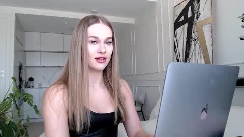 mistressuniverse online show from 02-26-26, 09:30