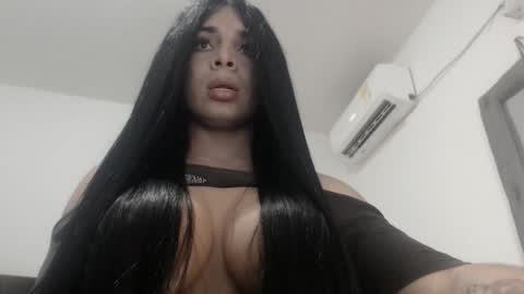 ALICE MADANE online show from 11-19-25, 01:27