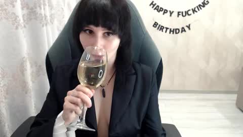 Snapshot of misty_dark chatting on 10-13-25, 10:48 misty_dark online show from 10-13-25, 10:48