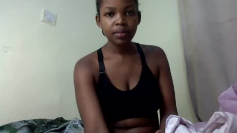 misty_shee online show from 06-19-26, 12:04
