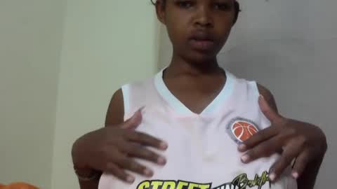 misty_shee online show from 06-27-26, 04:23