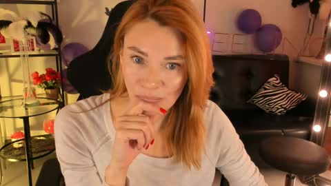 MistyBarnes NONUDE MODEL online show from 12-12-24, 09:08