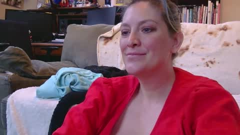 Snapshot of mistymountains96 chatting on 03-06-26, 06:37 Misty Mountains online show from 03-06-26, 06:37