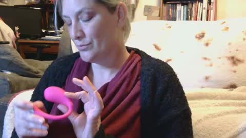 Snapshot of mistymountains96 chatting on 03-14-26, 03:34 Misty Mountains online show from 03-14-26, 03:34