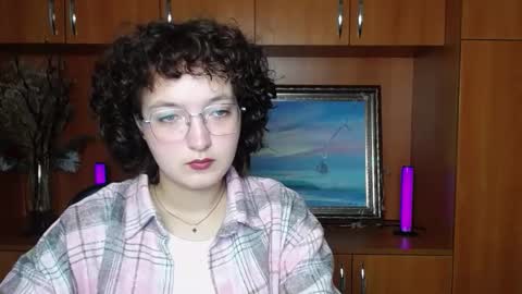 Aria online show from 10-10-25, 06:45