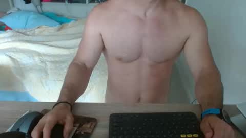 Snapshot of mitcheli chatting on 09-18-25, 03:25 Onlyfans online show from 09-18-25, 03:25