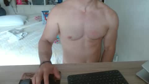Snapshot of mitcheli chatting on 01-06-26, 04:21 Onlyfans online show from 01-06-26, 04:21