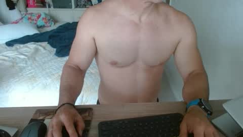 Snapshot of mitcheli chatting on 01-13-26, 03:28 Onlyfans online show from 01-13-26, 03:28