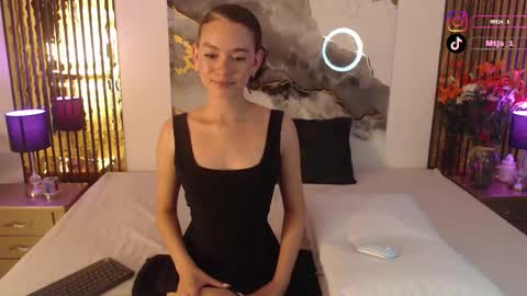 Snapshot of miticabrennet chatting on 03-05-26, 05:25 Mtica Brennet online show from 03-05-26, 05:25